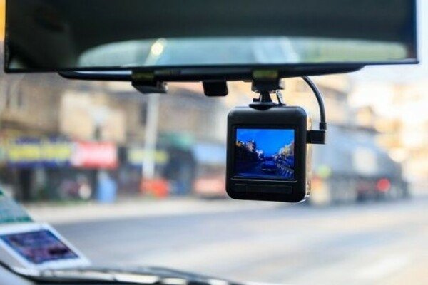 How to Use a GoPro as a Dash Cam?